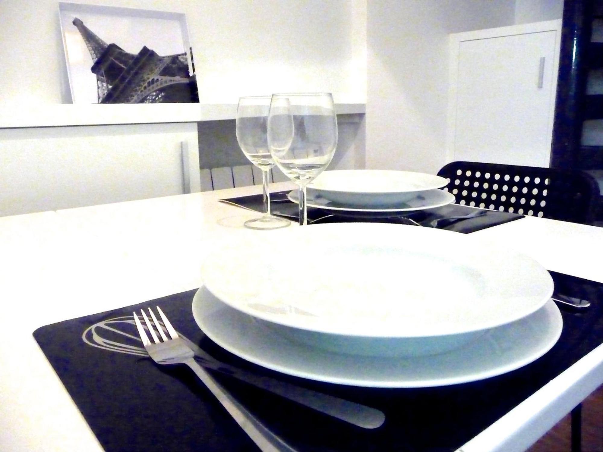 Apartament Charming Duplex In Montmartre Paryż Zewnętrze zdjęcie